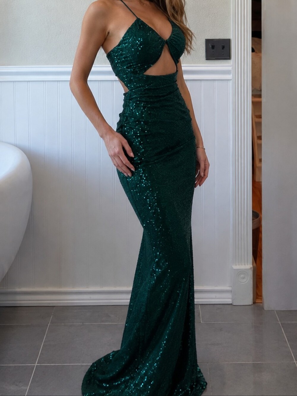 NWT Green Sequin Formal Gown W/High-Cut Side Slit & Keyhole Front Sz S Windsor - Picture 1 of 10